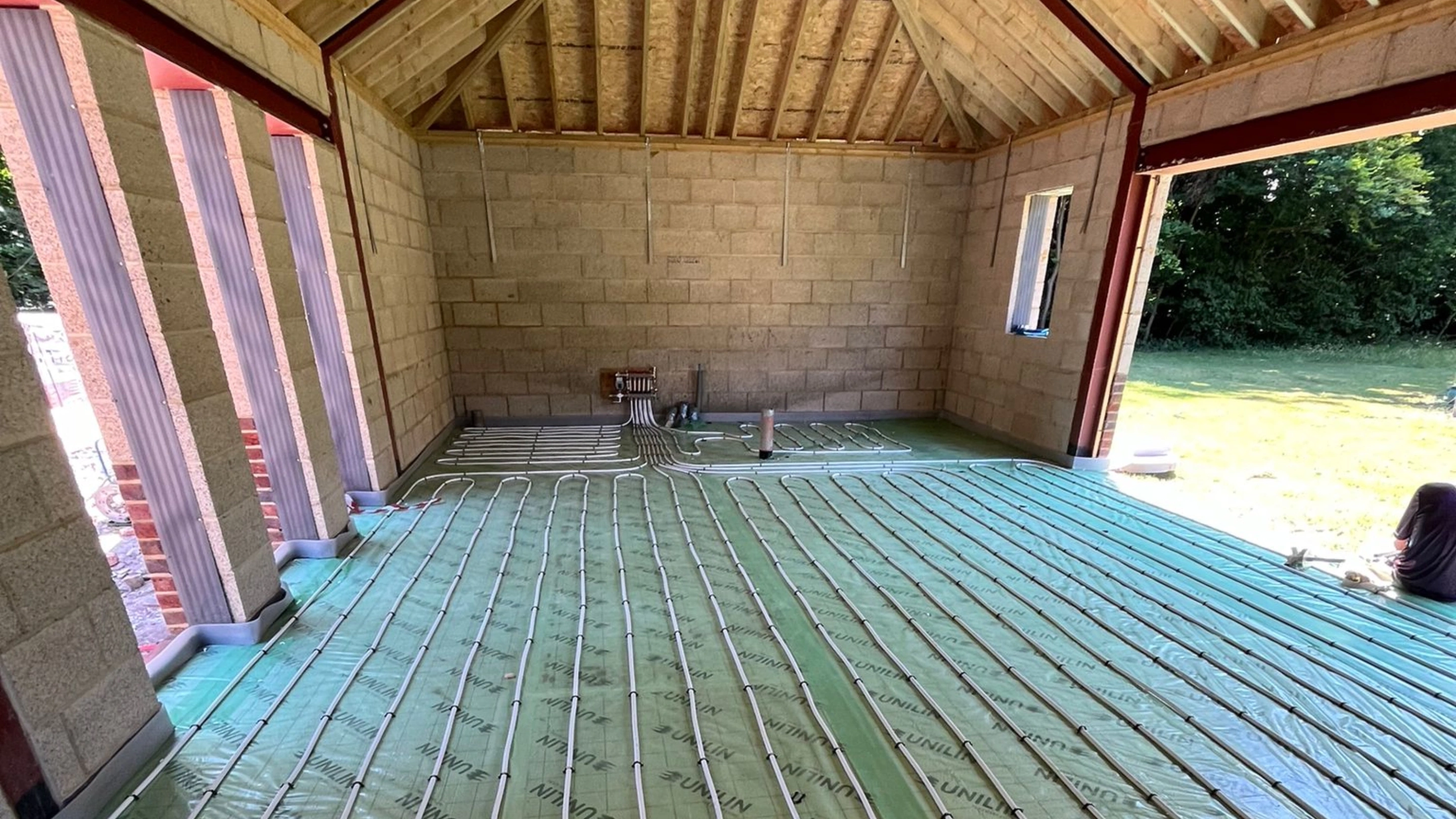 Underfloor heating installation